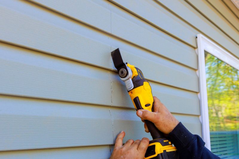Vinyl Siding Repair Service 2